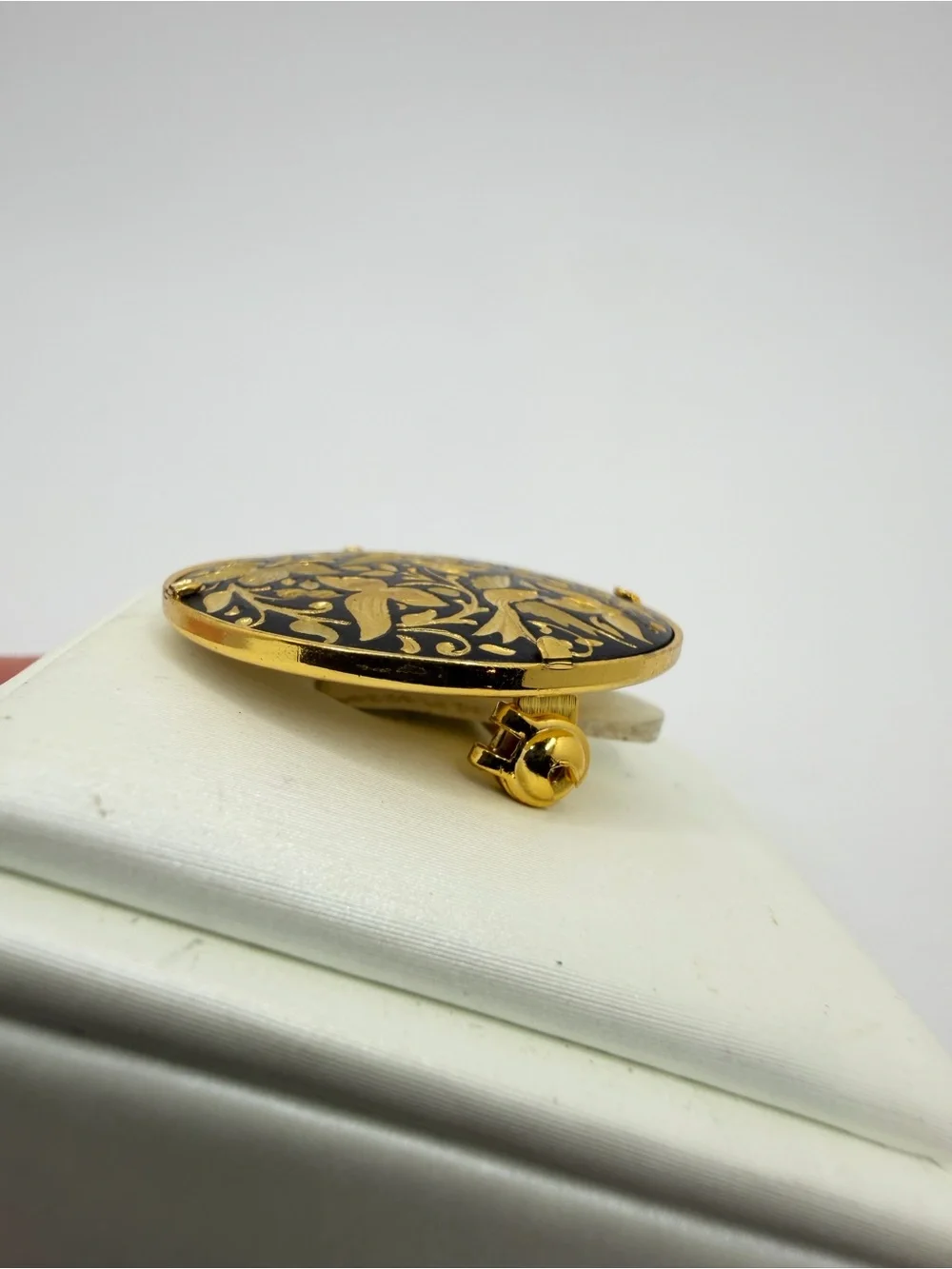29mm vintage Damascene Bird and Floral Brooch/Pin!